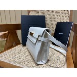 SAINT LAURENT【𝙈𝙖𝙣𝙝𝙖𝙩𝙩𝙖𝙣 𝟮𝟰𝙘𝙢】675626.Jd